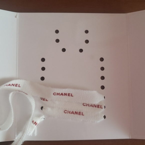 Chanel Holiday Card and Plume de Chanel Notebook - Picture 5 of 5